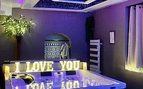 Mille Et Une Nuit Spa Privatif ****